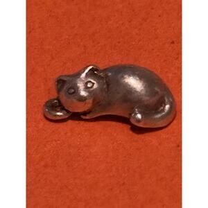James Avery Retired Silver Sleeping Cat Charm